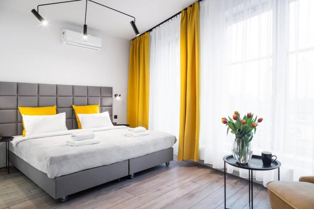 Househost Apartment: Miodowa 42/8B Street Cracovie Extérieur photo